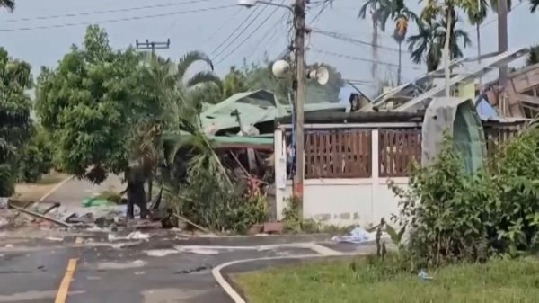 创界 东盟临时观察组视察柬泰边境冲突地区